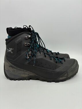 Arc'teryx Women's Bora Mid GTX Hiking Boots Vibram Sole   |   Size:  9